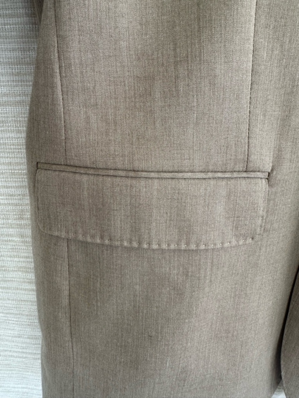 Classic Perry Ellis Two-Button Suit Jacket/ Blazer Light Tan or Khaki color - Picture 6 of 17